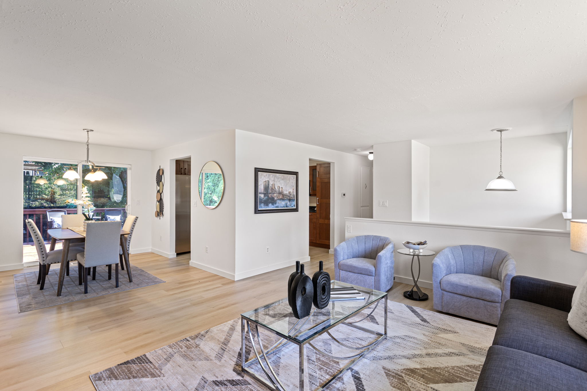 Stunning Home for Sale in Renton, WA 1..